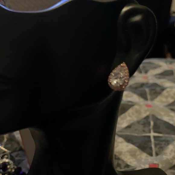 PAJ Tear Drop Necklace/Earring Set Rose Gold - Picture 2 of 8